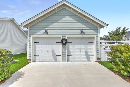 New construction Single-Family house 28 Clearblue Lp, Summerville, SC 29486 - image