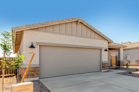 New construction Single-Family house 16977 W Spur Dr, Surprise, AZ 85387 plan Pima - image