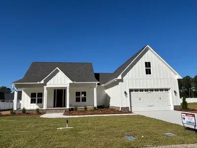 New construction Single-Family house 315 Baymeadow Bnd, Lumberton, NC 28358 - image