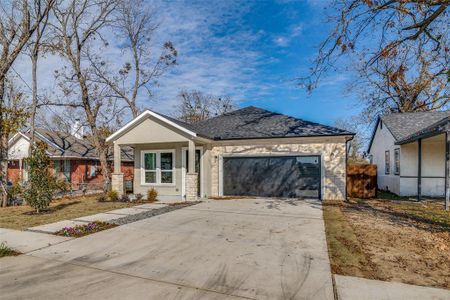 New construction Single-Family house 309 Dixon Street, Terrell, TX 75160 - photo 0