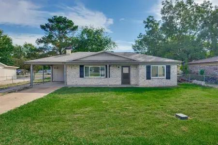 New construction Single-Family house 130 Wright Dr, Blossom, TX 75416 - image