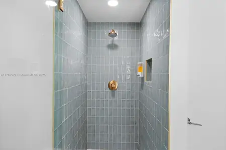 New construction Condo house 159 Ne 6Th St, Unit 3105, Miami, FL 33132 - image 6