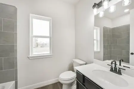 New construction Single-Family house 5611 Camp Creek Rd, Baytown, TX 77523 - image 8