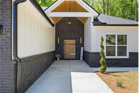 New construction Single-Family house 632 Hunters Cove Ln, Loganville, GA 30052 null- photo 3 3