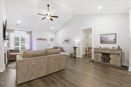 New construction Single-Family house 603 Tuscany Cir, Princeton, NC 27569 - image 5