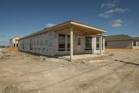 New construction Single-Family house 1540 Golden Wheat, New Braunfels, TX 78130 null- photo 13 13