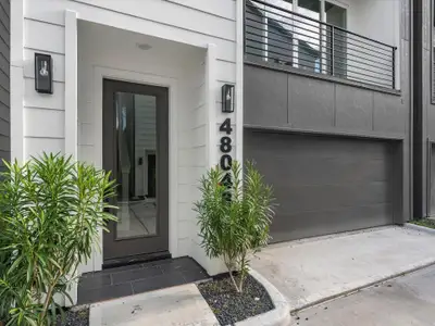 New construction Single-Family house 4802 Elysian St, Unit E, Houston, TX 77009 - image
