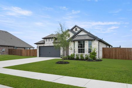 New construction Single-Family house 108 Golden Jackal Ct, Godley, TX 76044 plan Concept 1841 - image