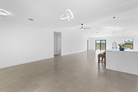 New construction Single-Family house 472 Sw Bradshaw Cir, Port St. Lucie, FL 34953 null- photo 6 6