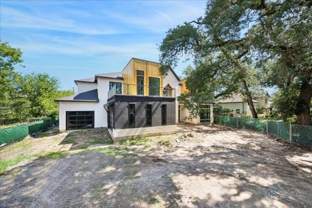 New construction Single-Family house 9050 Elizabeth Rd, Houston, TX 77055 - image 2