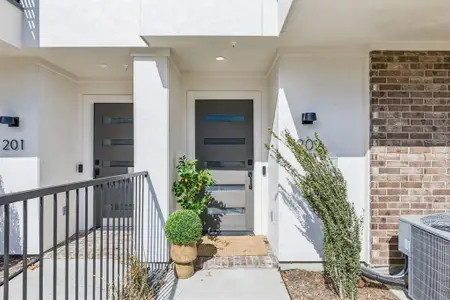 New construction Townhouse house 13900 Noel Rd, Unit 202, Dallas, TX 75240 - image