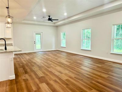 LIVING ROOM/DINING ROOM COMBO