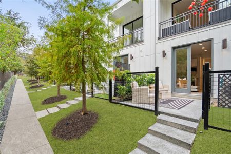 New construction Townhouse house 2505 Bluebonnet Ln, Unit 13, Austin, TX 78704 - photo 24 24