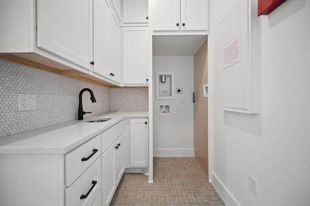 New construction Single-Family house 10105 Cressida Bnd, Austin, TX 78730 plan Aspen - image 8