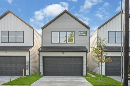 New construction Single-Family house 7717 Bowen St, Houston, TX 77051 - image