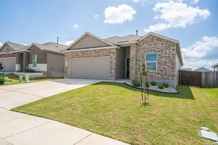 New construction Single-Family house 31832 Christmas Rose, Bulverde, TX 78163 plan Bradwell - image
