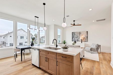 New construction Single-Family house 4703 Oats St, Unit B, Houston, TX 77020 null- photo 0