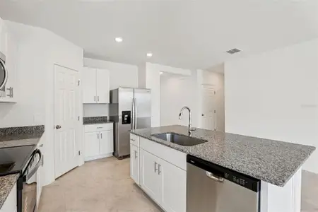 New construction Single-Family house 886 Sand Sea Pl, Haines City, FL 33844 plan Daphne - image 9