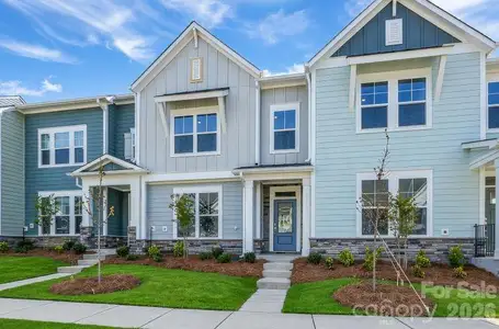 New construction Townhouse house 10112 Mamillion Dr, Huntersville, NC 28078 plan The Lochridge - image