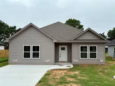 New construction Single-Family house 709 3Rd St, Bridgeport, TX 76426 - image