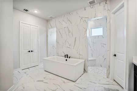 New construction Single-Family house 18618 Funny Faces Ct, Conroe, TX 77302 plan Falcon II 3784.3 - image 17