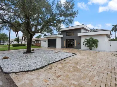 New construction Single-Family house 259 Lombardy Ave, Fort Lauderdale, FL 33308 null- photo 0