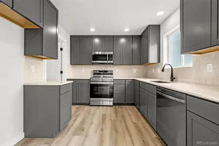 New construction Townhouse house 751 Littlebear Grv, Colorado Springs, CO 80907 - image 4