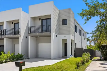 New construction Townhouse house 1116 Ne 10Th Ave, Fort Lauderdale, FL 33304 null- photo 0