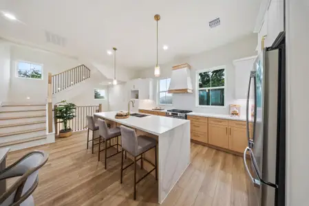 New construction Single-Family house 1106 Weiss St, Houston, TX 77009 - image 5