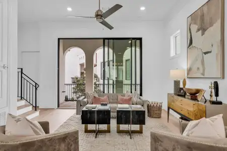 New construction Single-Family house 5334 Paseo Caceres Dr, Houston, TX 77007 - image 4