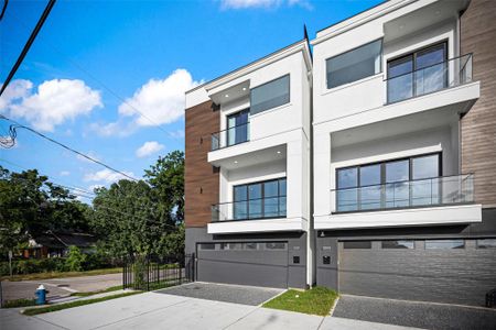New construction Single-Family house 2801 Delano St, Houston, TX 77004 - image