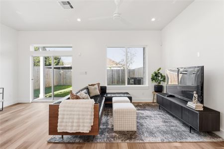 New construction Single-Family house 3607 New Orleans St, Houston, TX 77020 - image 17