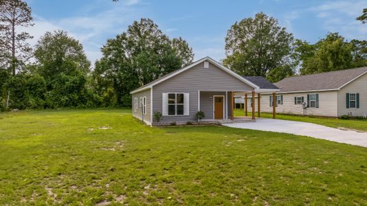 New construction Single-Family house 306 S Magnolia Ave, Andrews, SC 29510 - image