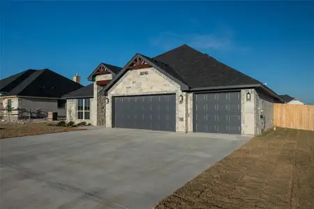 New construction Single-Family house 1404 Red Rock Rd, Hewitt, TX 76643 - image