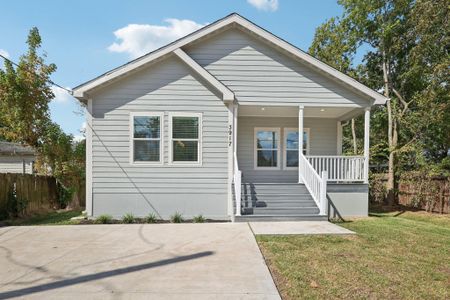 New construction Single-Family house 3917 Sayers St, Houston, TX 77026 - image