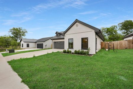 New construction Single-Family house 407 N Dallas St, Rice, TX 75155 null- photo 0 0