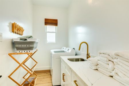 New construction Single-Family house 13010 Buccaneer Pkwy, Freeport, TX 77541 - image