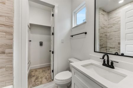 New construction Single-Family house 806 Fisher St, Unit F, Houston, TX 77018 - image 9