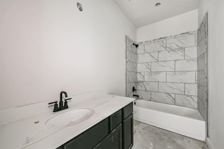 New construction Single-Family house 6618 Freret Byu, Baytown, TX 77523 plan Austin - image 9