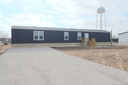New construction Manufactured Home house 325 S 11Th, Poteet, TX 78065 - image