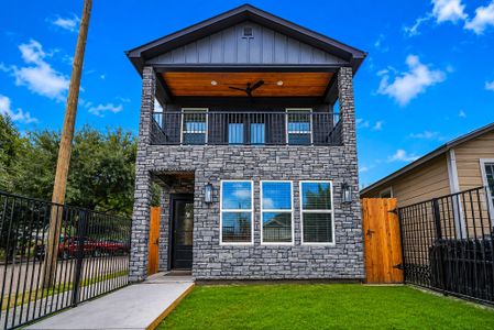 New construction Single-Family house 334 E 31St St, Houston, TX 77018 - image