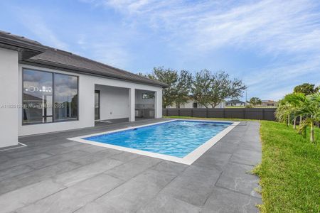 New construction Single-Family house 2033 Embers Pkwy, Cape Coral, FL 33993 - image