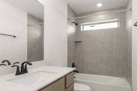 New construction Single-Family house 169 Bosque Dr, San Marcos, TX 78666 plan Mesquite - image 6