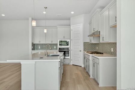 New construction Single-Family house 254 Allen Ave, Castroville, TX 78009 plan Bowie  - image 8