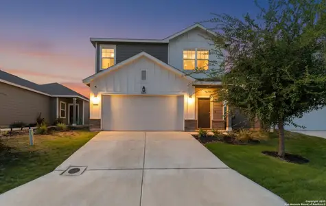 New construction Single-Family house 5639 Pearl Mdw, Converse, TX 78109 - image
