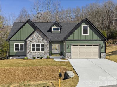 New construction Single-Family house 399 Crystal Heights Dr, Hendersonville, NC 28739 - image
