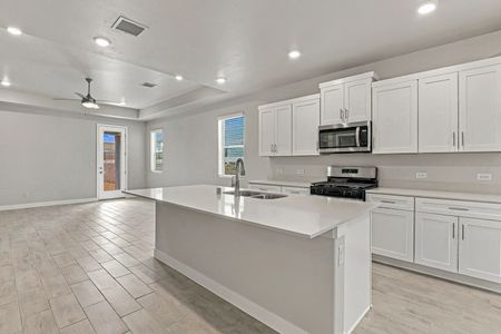 New construction Single-Family house 14016 Paseo Corez Ct, El Paso, TX 79928 plan Roswell - image 10