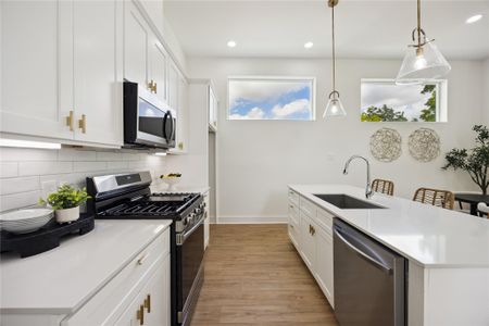 New construction Single-Family house 835A Rachel St, Houston, TX 77091 - image 7