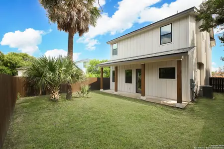 New construction Single-Family house 1939 W French Pl, San Antonio, TX 78201 - image