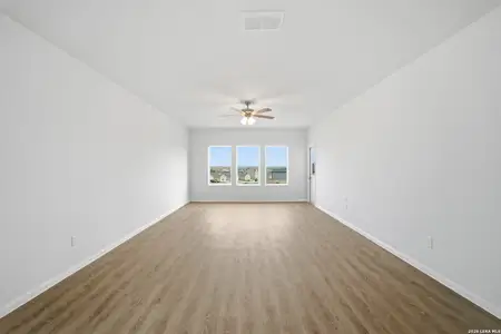 New construction Single-Family house 10726 Upwind Turn, Converse, TX 78109 plan Hickory - image 15
